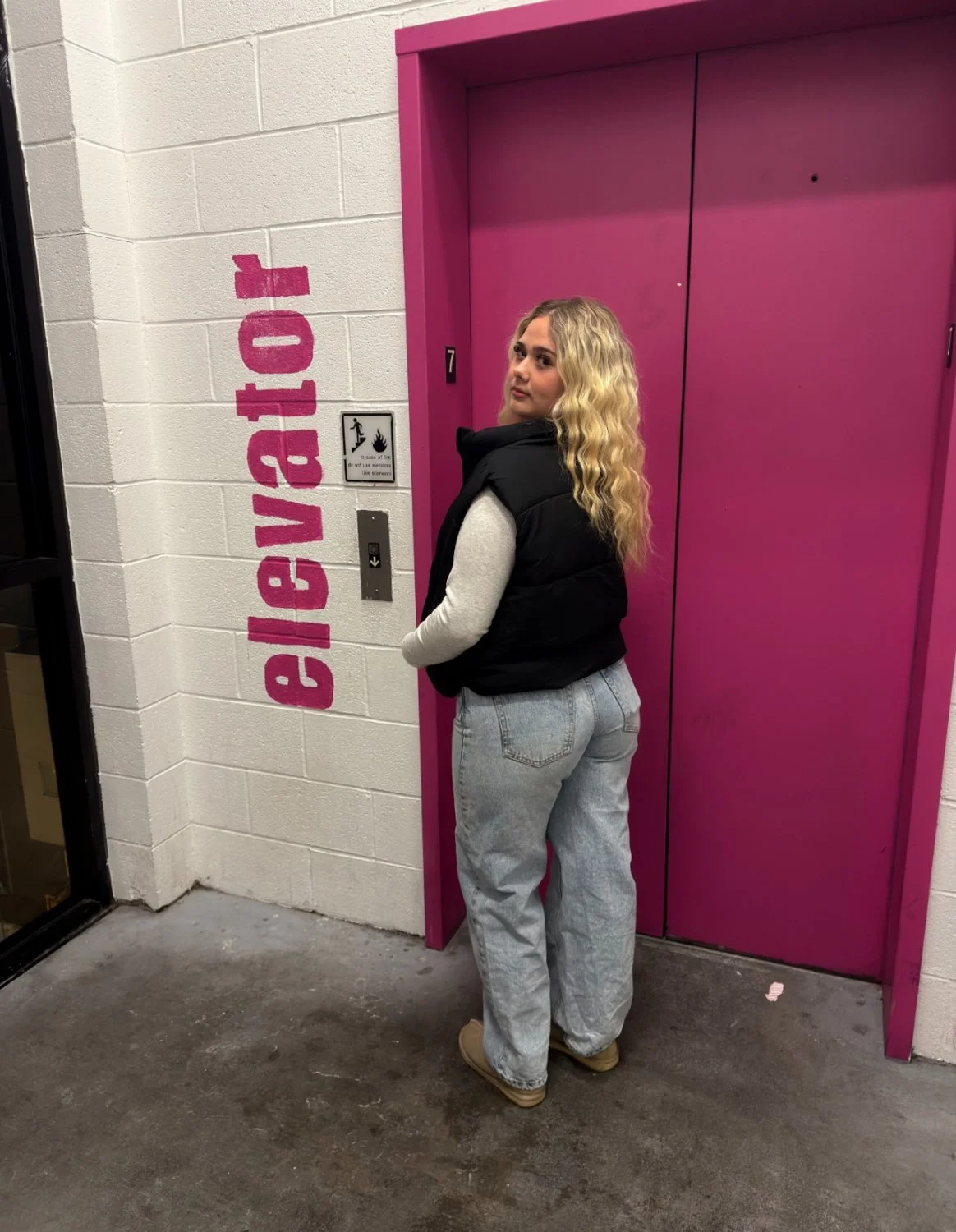 Which side you think pawg Emma is on? Black cock or white cock image 6