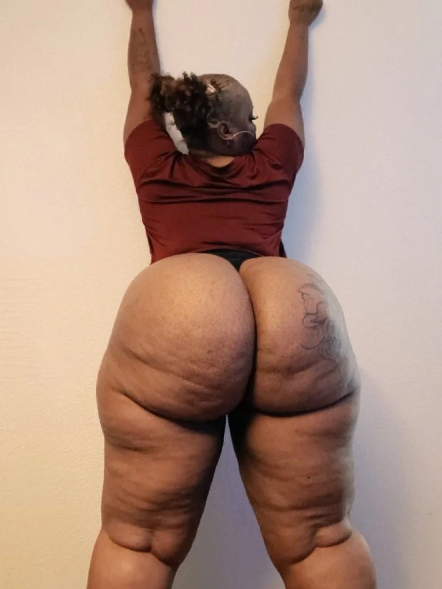 Massive Ass image 2