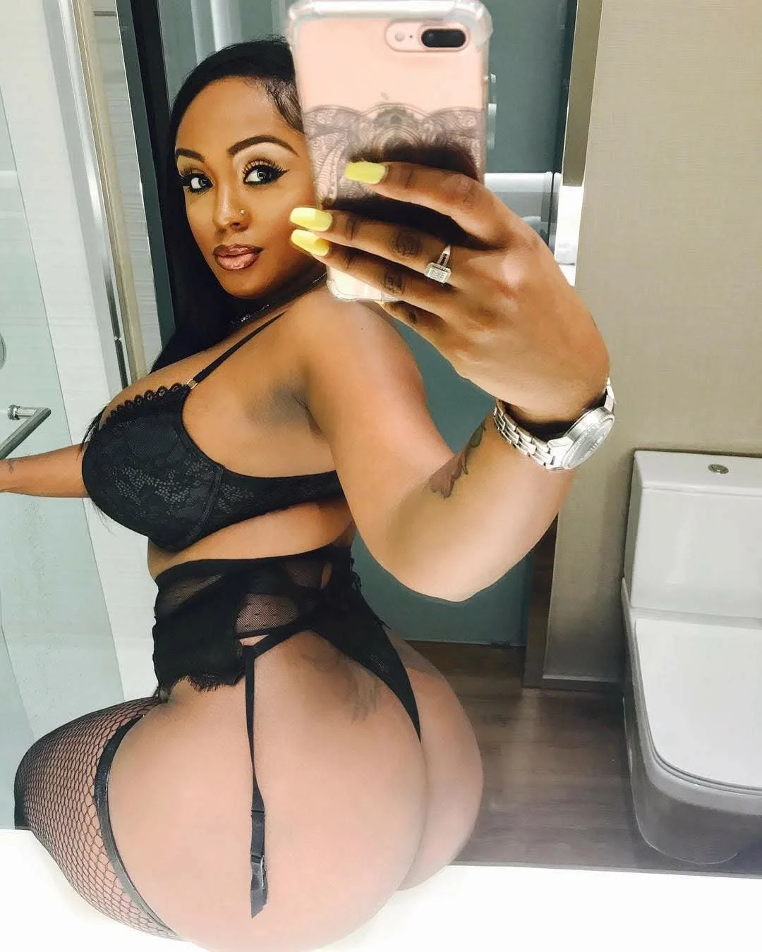 Thick Booty Latina Ebony Redbone Chicks image 19