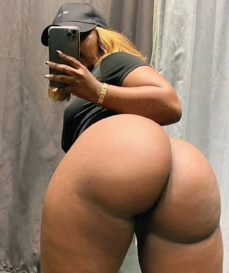 Thick Booty Latina Ebony Redbone Chicks image 28