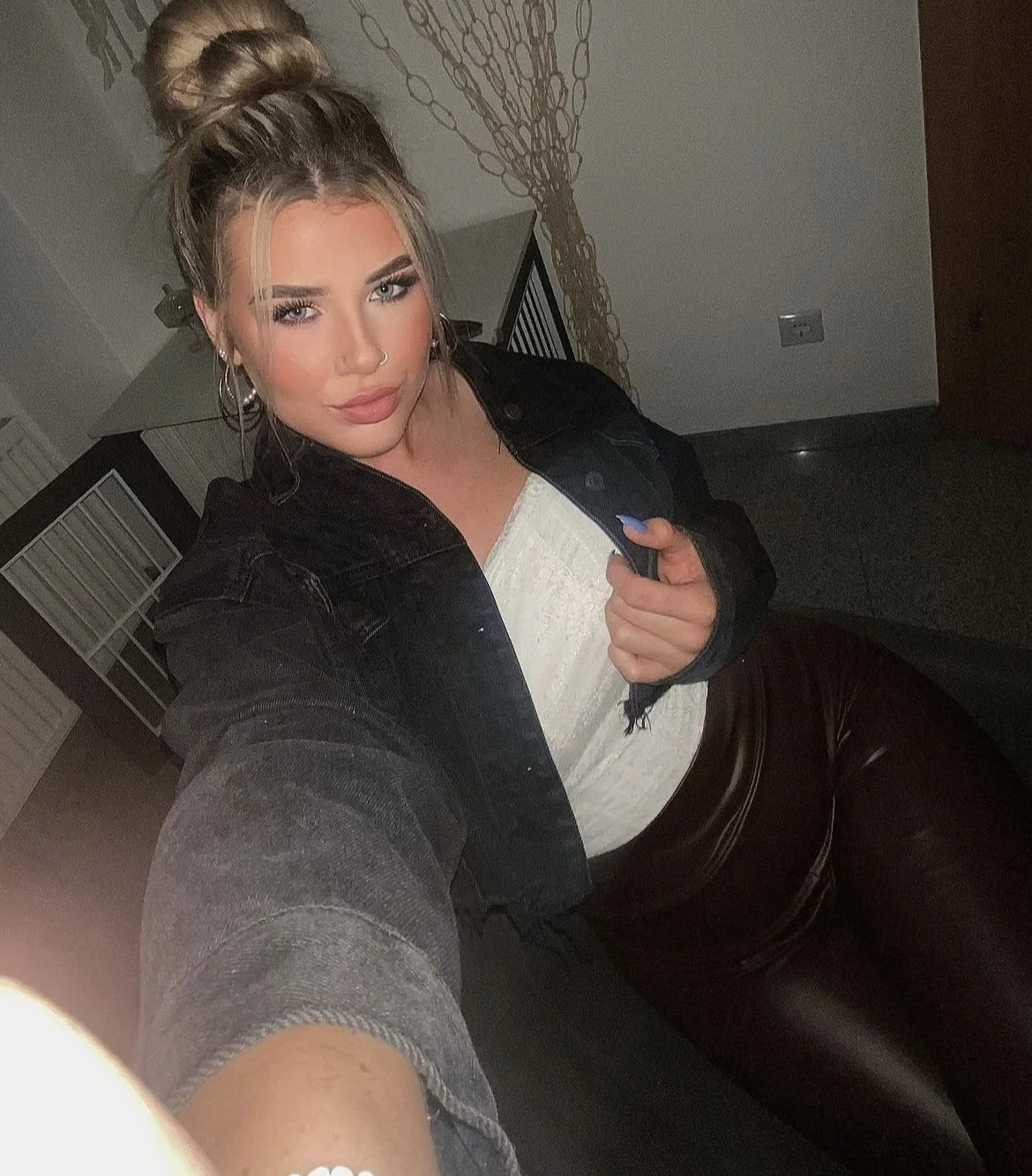Cuck told me to expose his slut sis image 13
