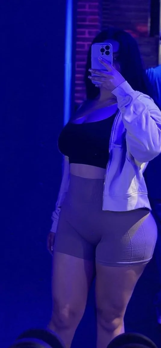 Peruvianmami IG thot image 16