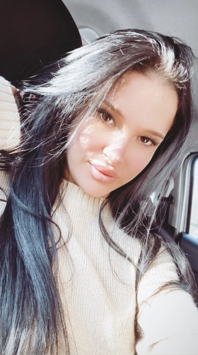 Austrian beauty with big tits - nice cleavage image 9
