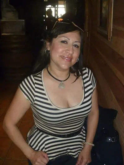 Tia buena md para mas cover image