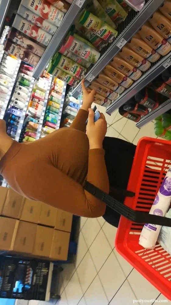Beautiful busty milf in wallmart 🥵 image 6