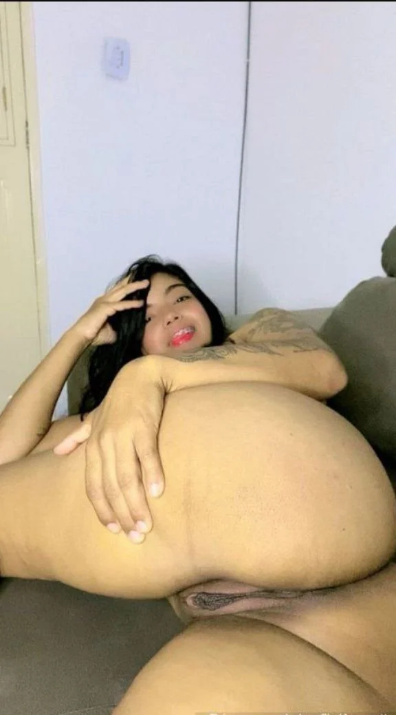 Morena Rabuda safada image 2
