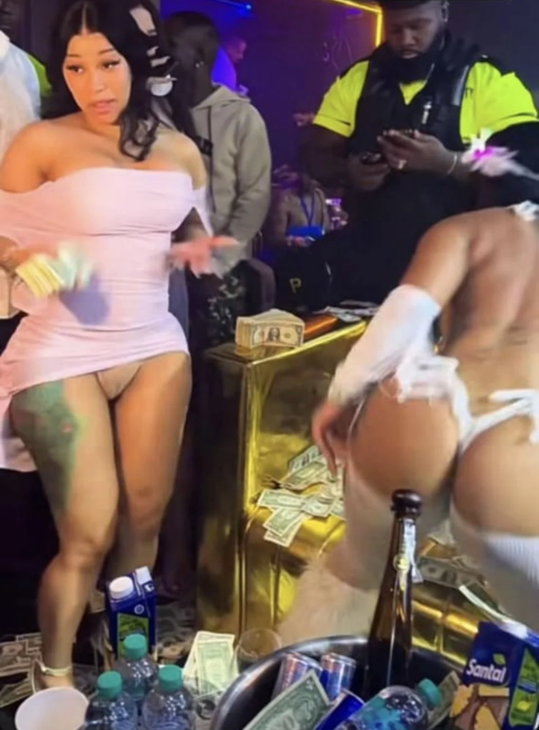 Cardi b phat ass Coochie image 2