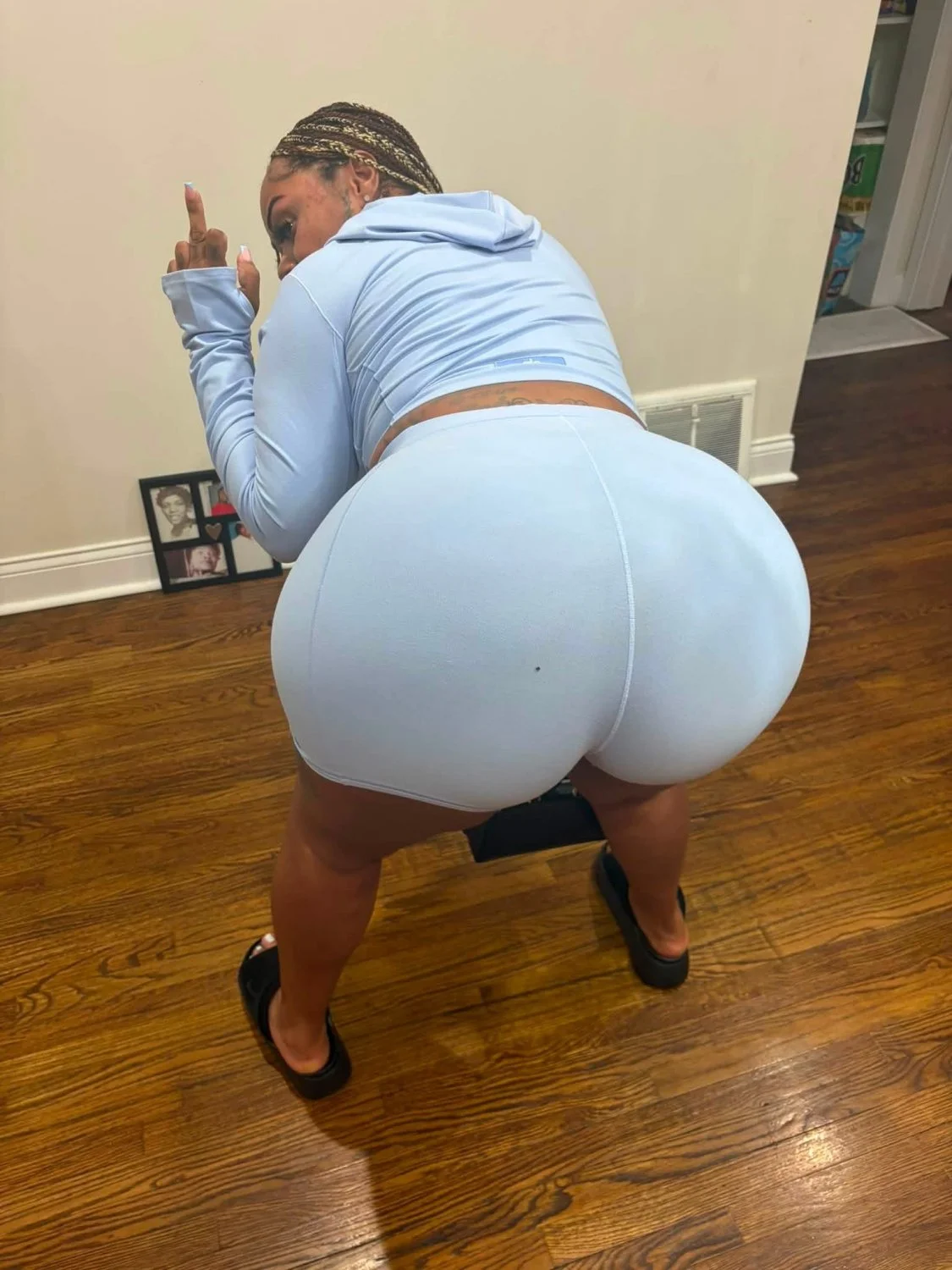 Ebony thic mix image 12