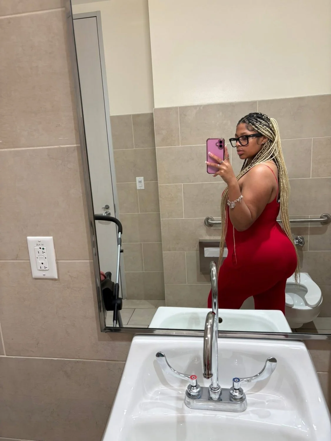 Ebony thic mix image 3