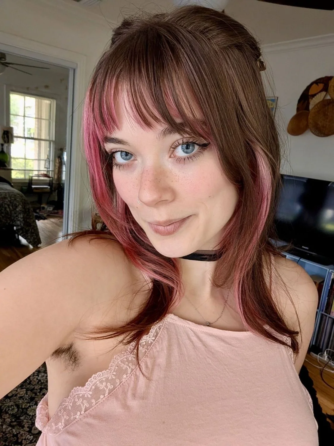 College Kik pawg slut makes a good cum target main image