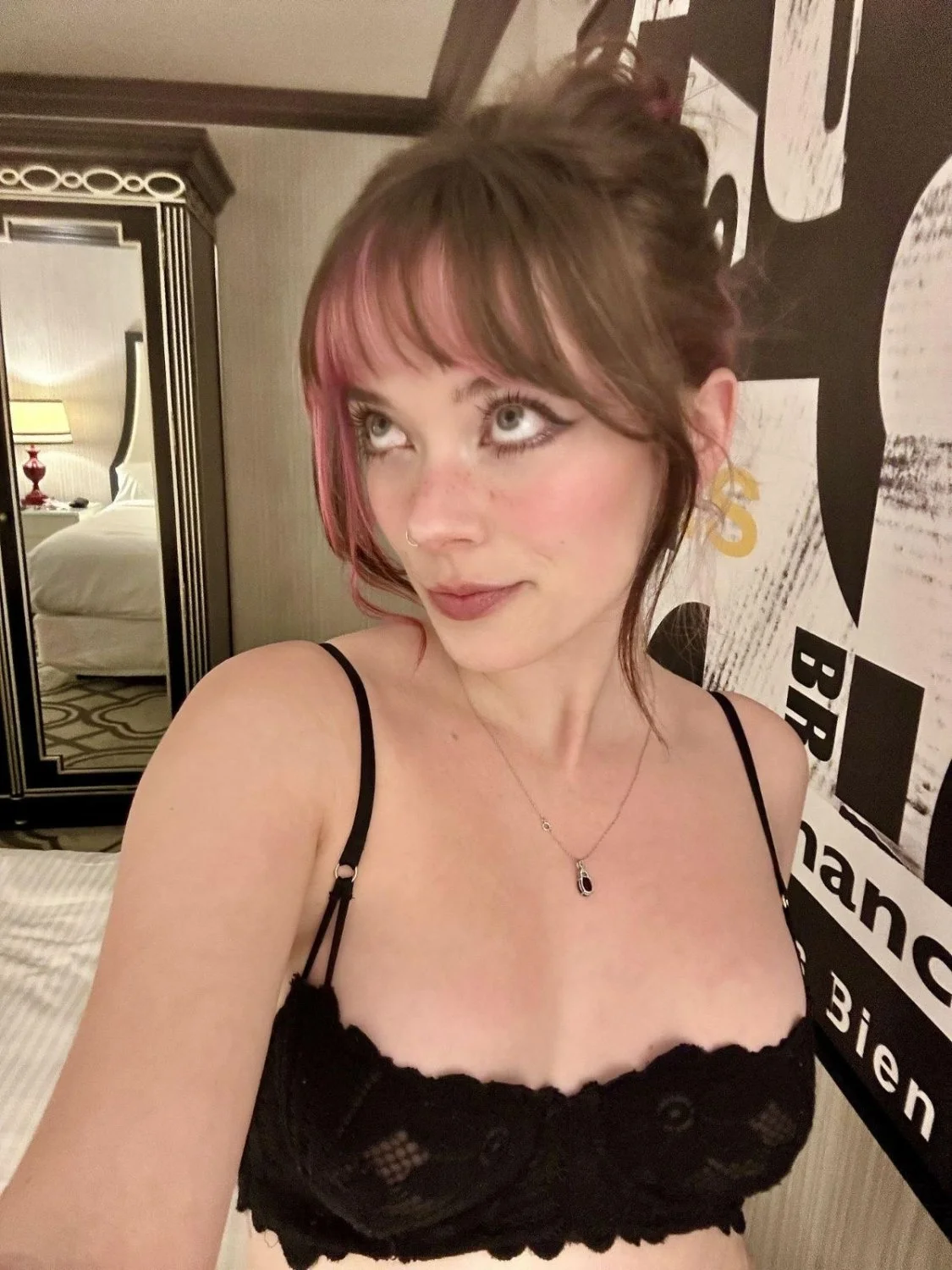 College Kik pawg slut makes a good cum target image 26