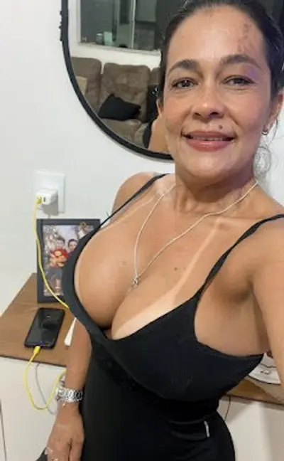 Traiu o corno com funcionário da peixaria kkkk cover image