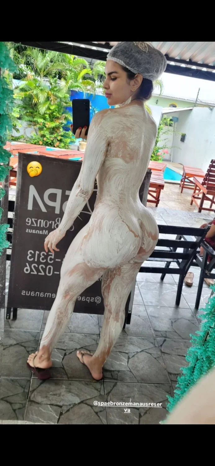 Loira Rabuda cavalona exibida do insta image 5