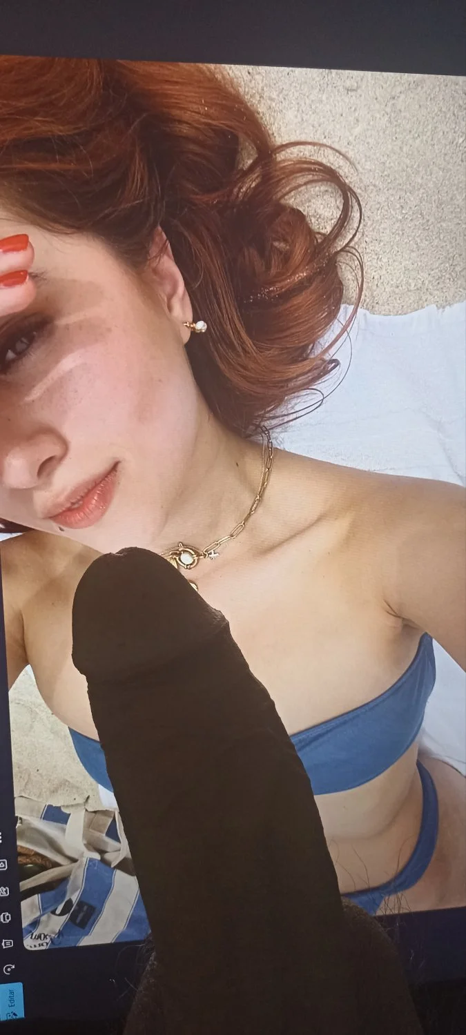 Cum y cock tributo a amiga, frote mi verga sobre su bella cara image 2