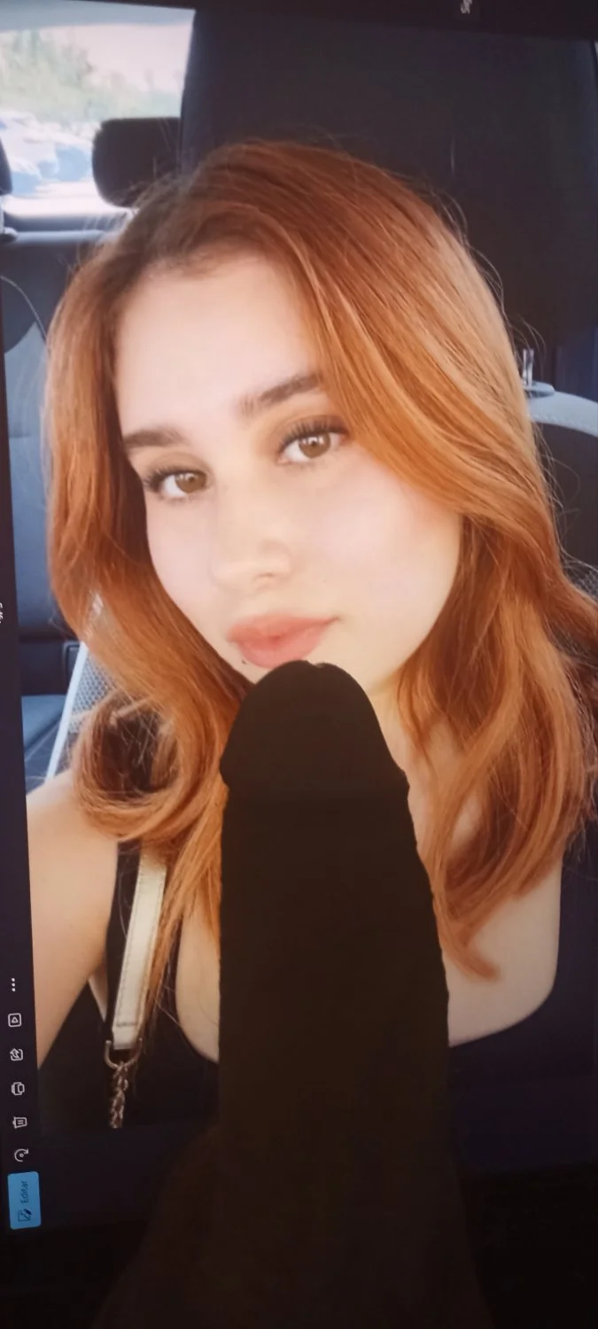 Cum y cock tributo a amiga, frote mi verga sobre su bella cara image 4