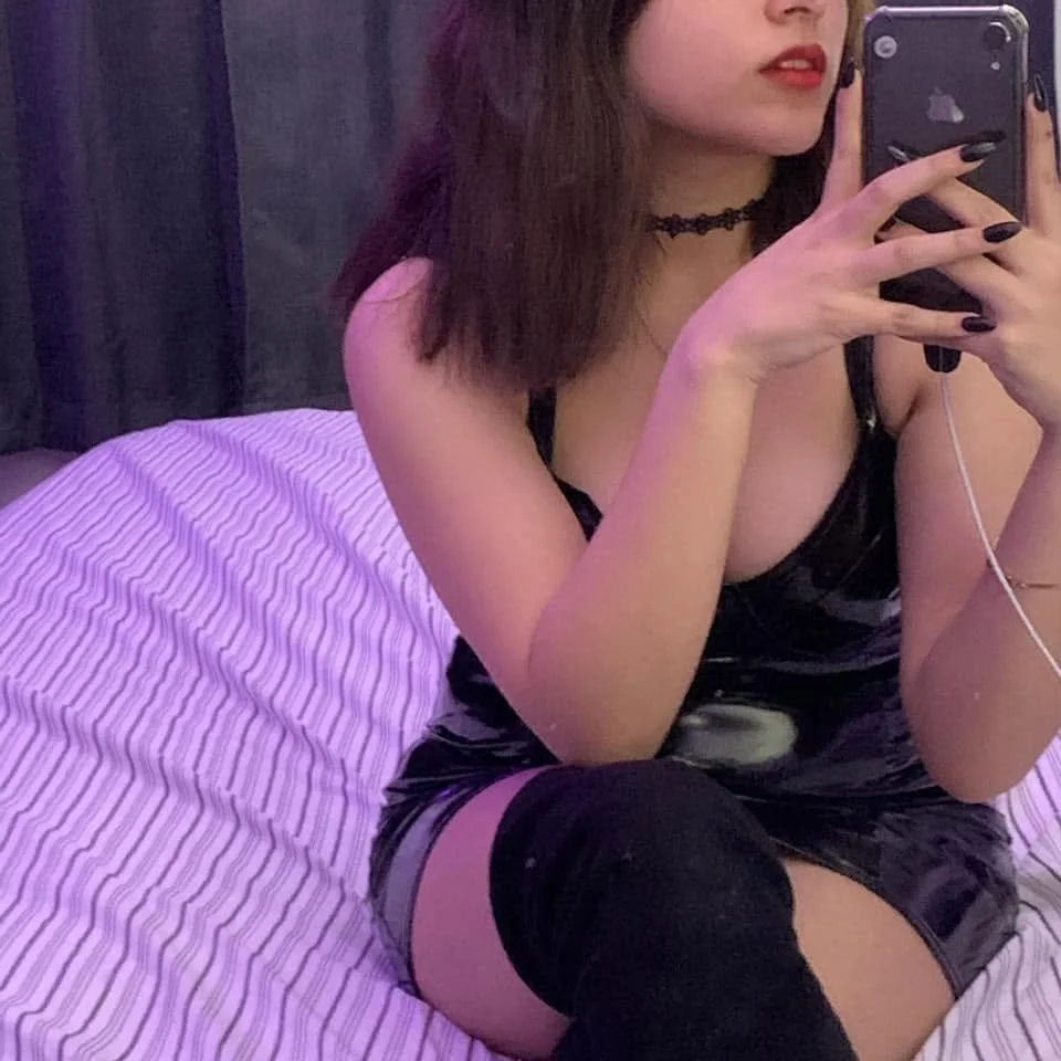 Denle morbo a esta zorrita image 2