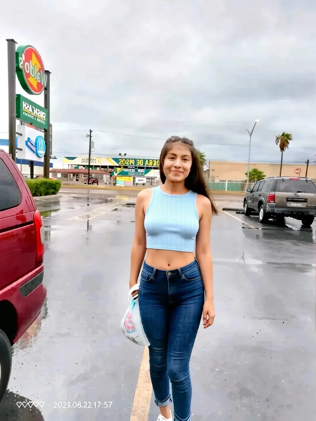 mi hermana chupa pene tímida. Le enseño lo delicioso hermanos. En Facebook se llama Teodora Cruz image 13