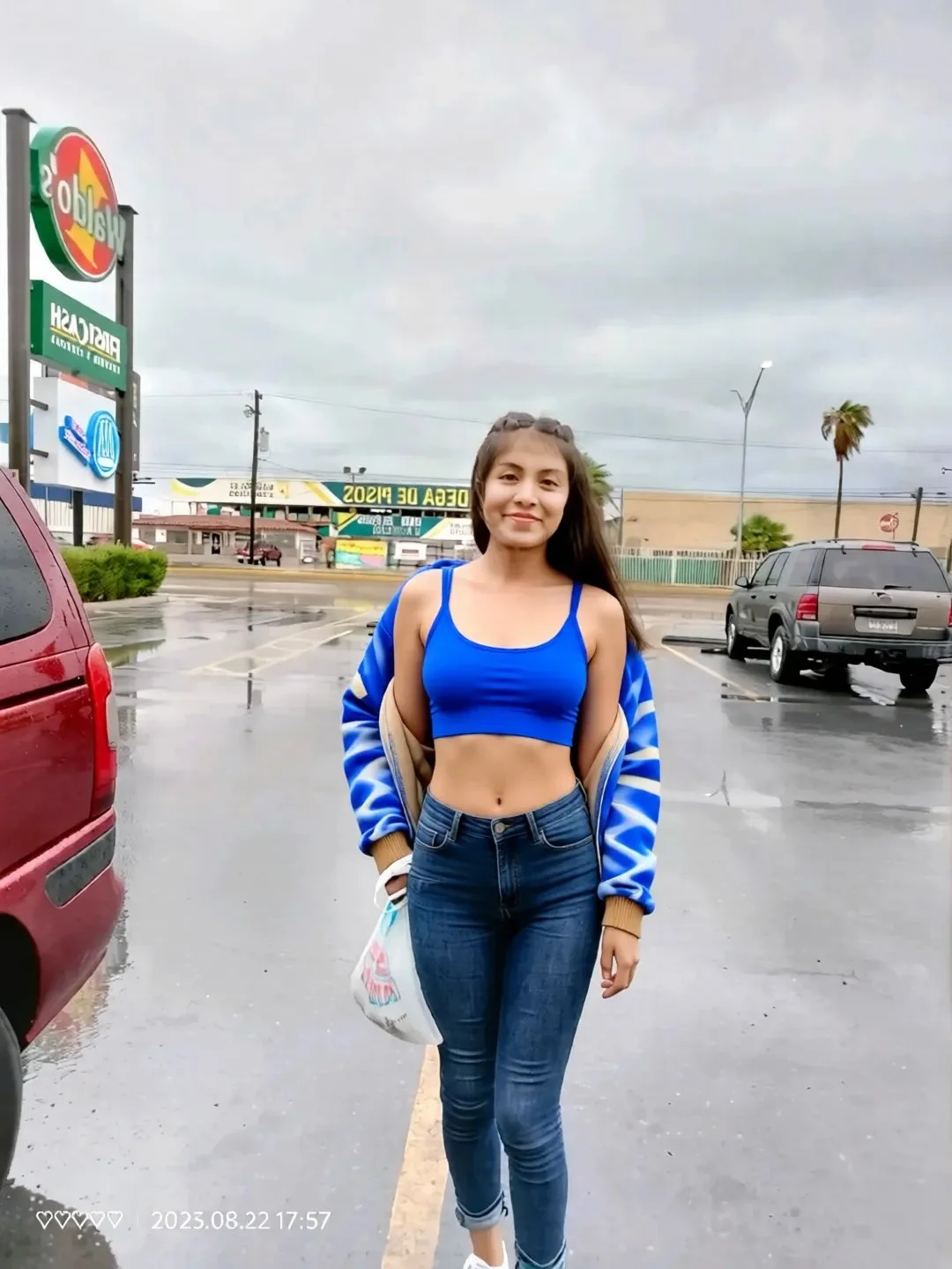 mi hermana chupa pene tímida. Le enseño lo delicioso hermanos. En Facebook se llama Teodora Cruz image 17
