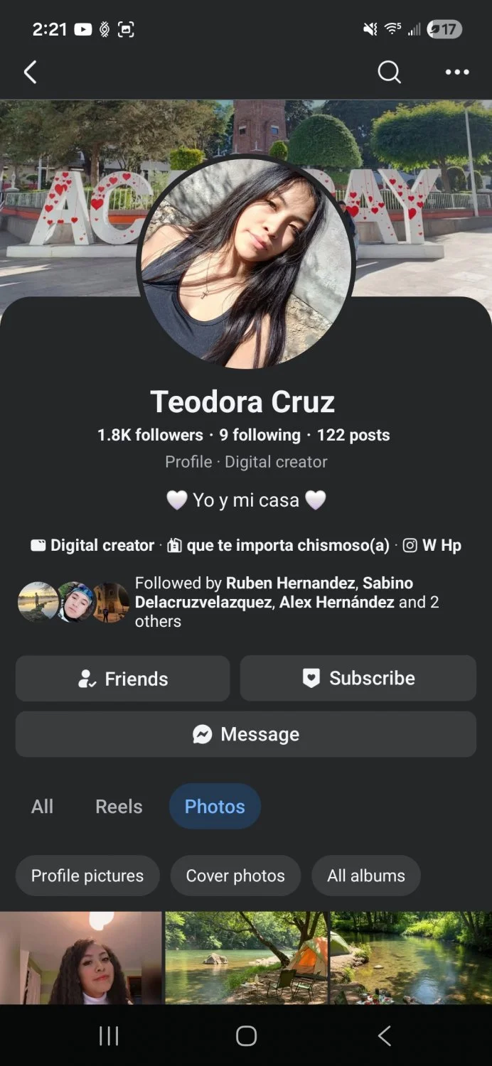 mi hermana chupa pene tímida. Le enseño lo delicioso hermanos. En Facebook se llama Teodora Cruz image 18