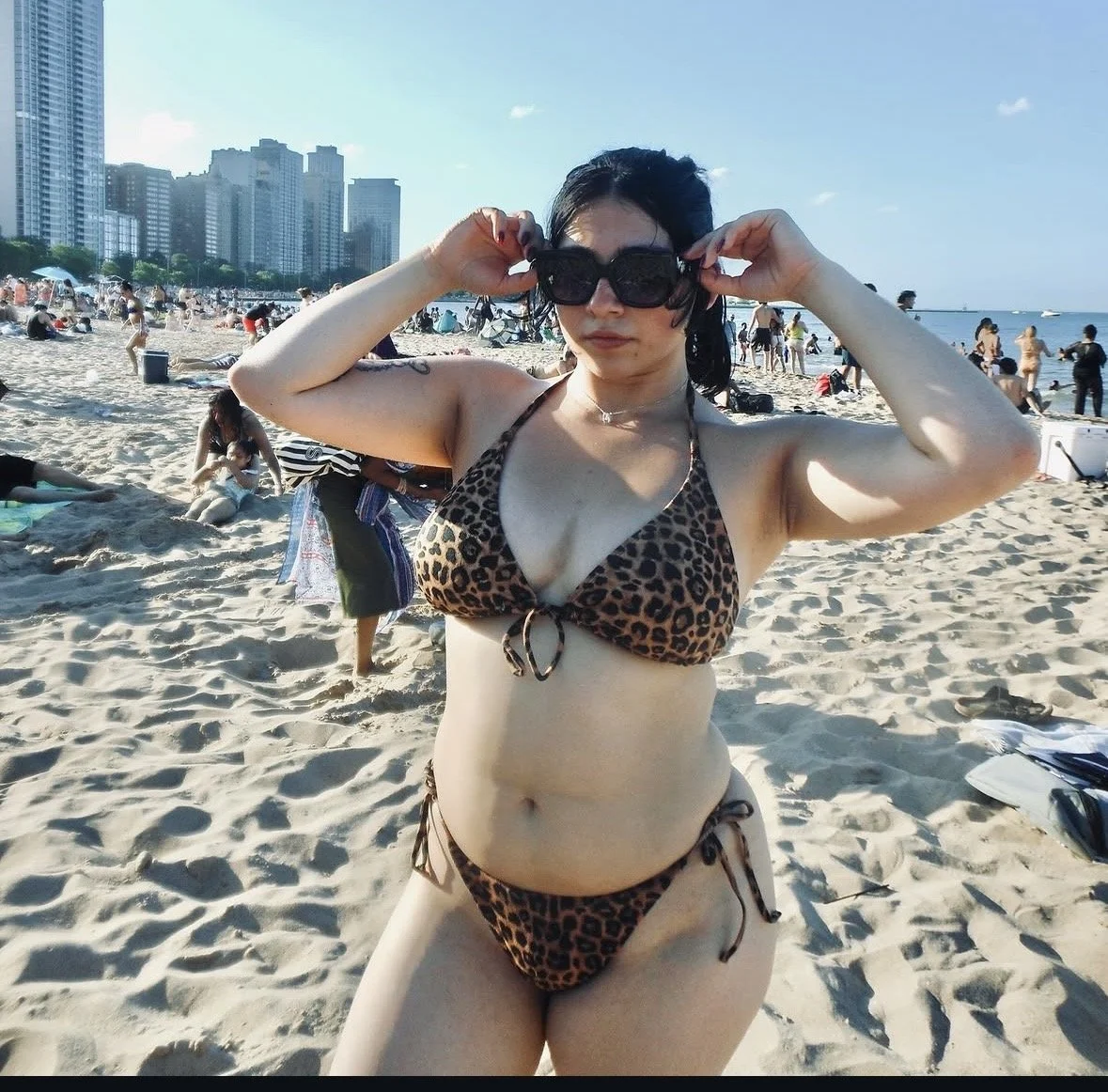 Chicago Latina Vicky shared image 4