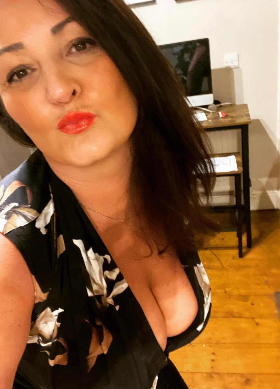 Sexy mom leaks image 16
