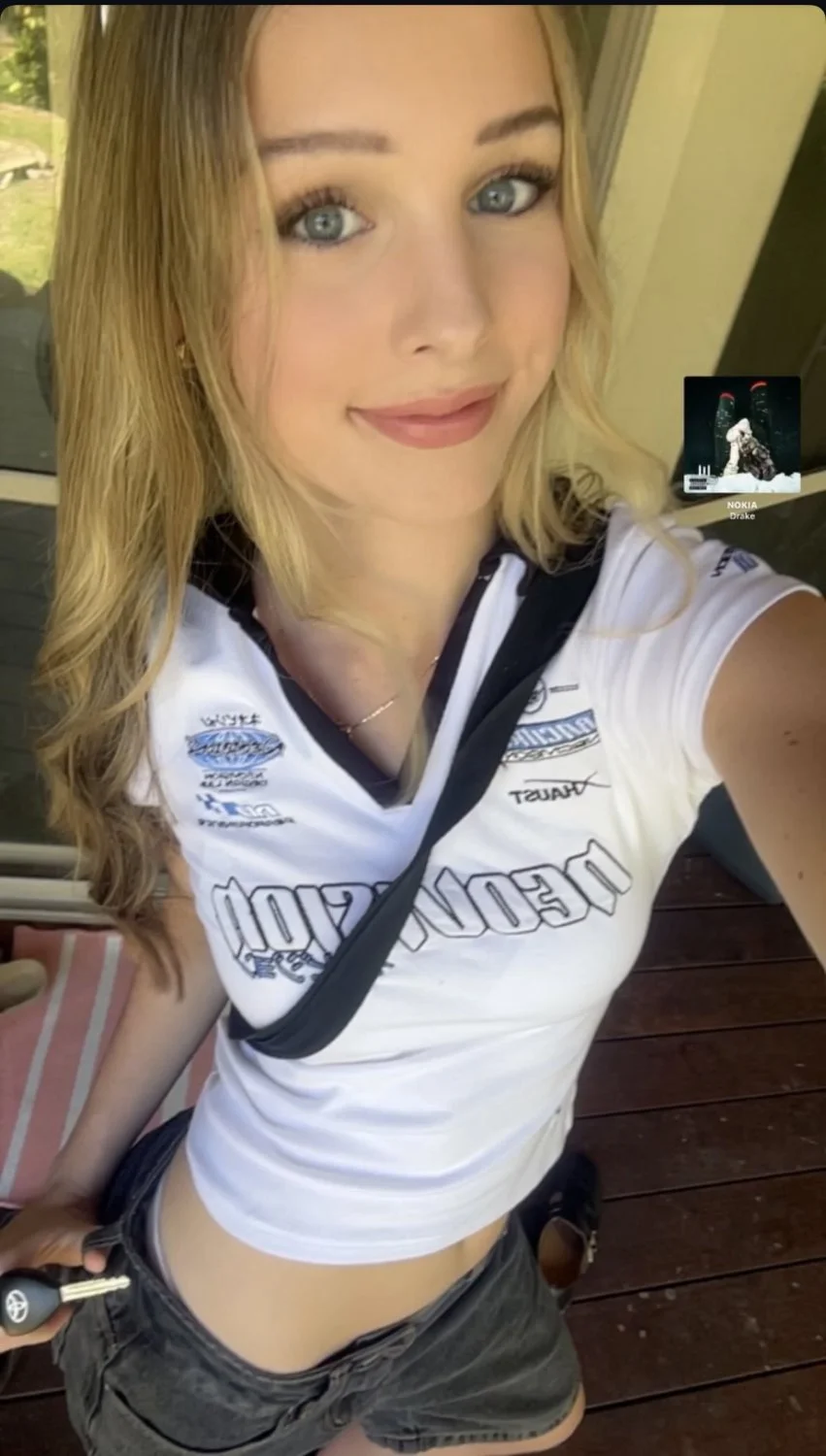 Zoe Canadian Toronto University Blonde Beautiful Cute Face Teen Slutty Cutie image 21