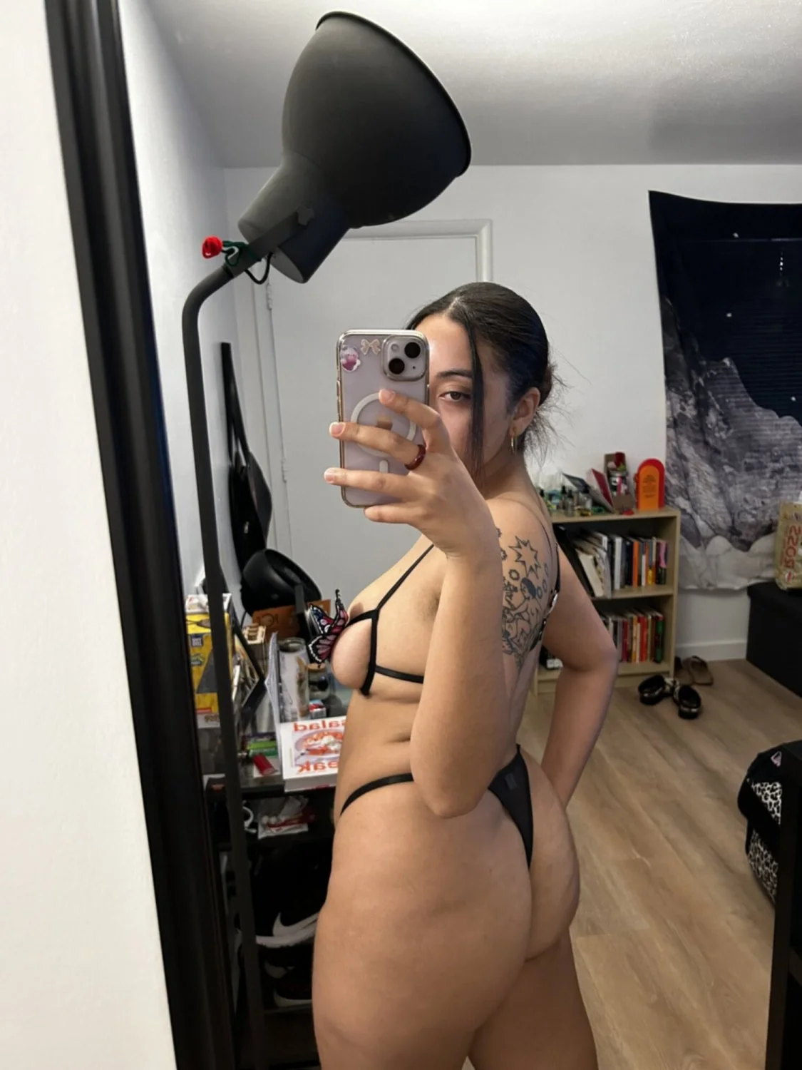Sydney Becomes A Webslut image 32