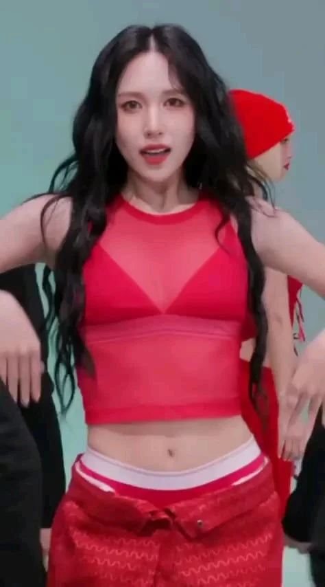 Mina (Twice) Pictures 1 📷 image 24