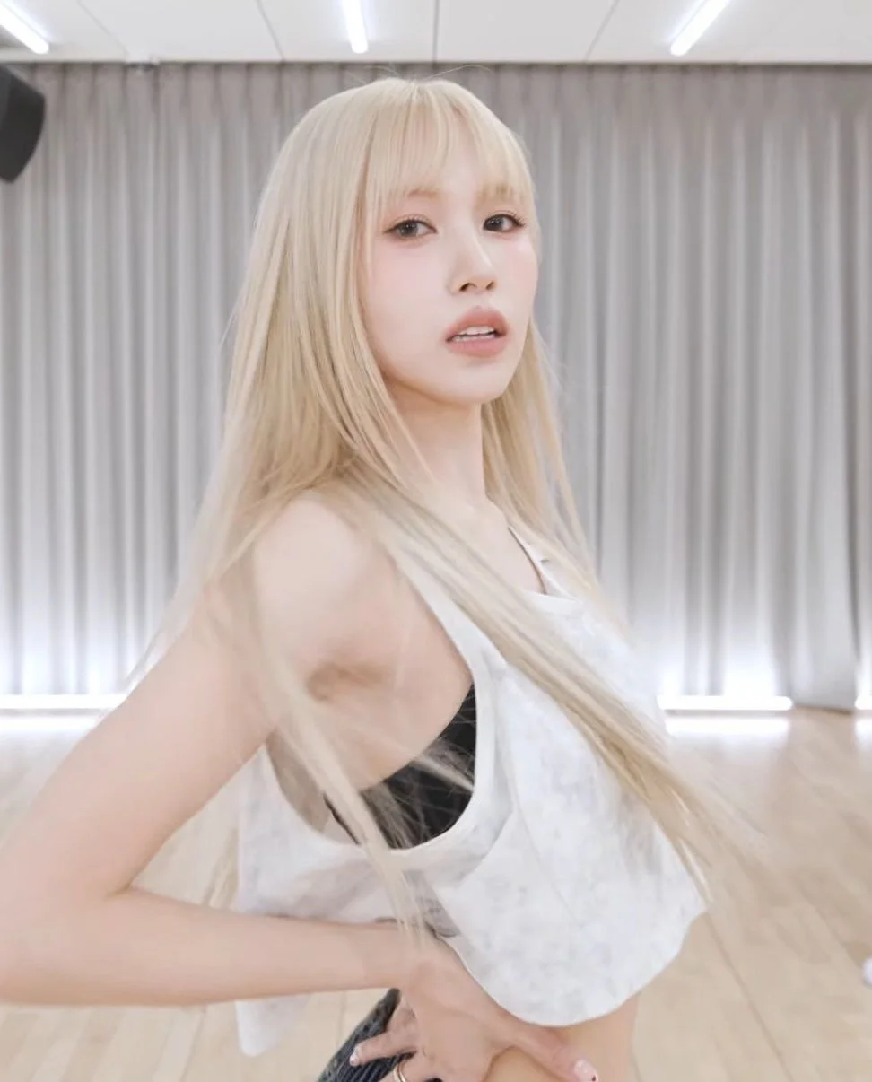 Mina (Twice) Pictures 1 📷 image 31