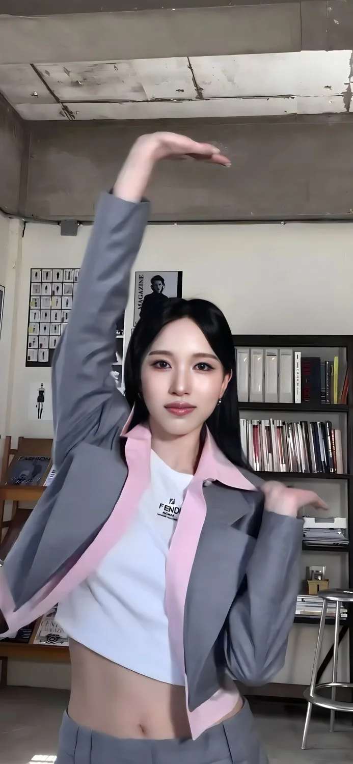 Mina (Twice) Pictures 1 📷 image 37
