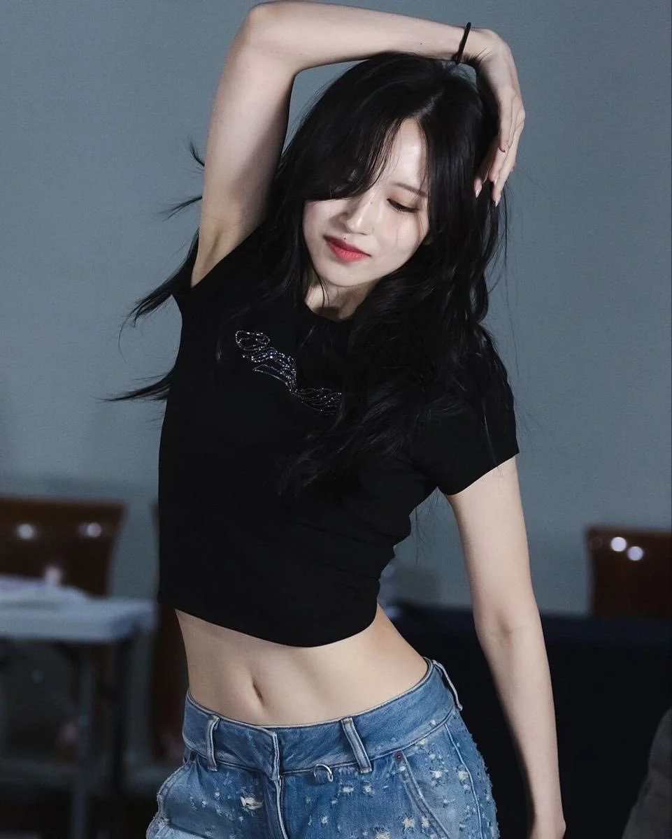 Mina (Twice) Pictures 1 📷 image 38