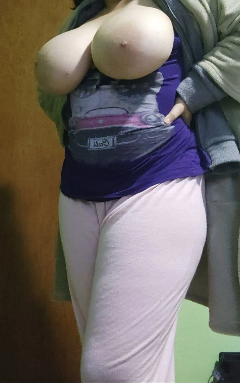 Tetona de tinder mandando zorrerio image 13