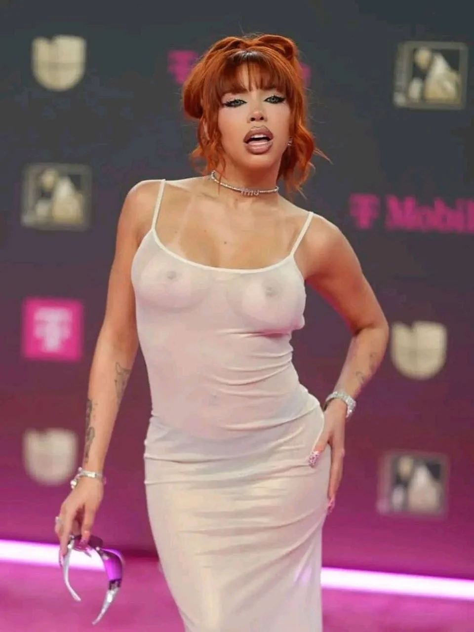 Yeri Mua Buenísima cantante culona mexicana parte 7 image 2