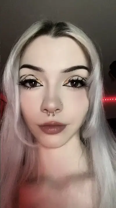 streamer eats cum cover image