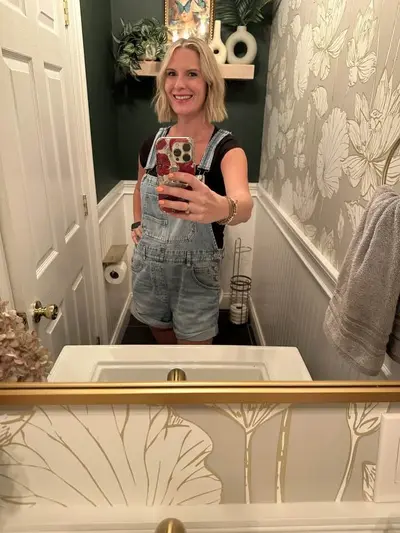Some new stuff from Mandy the Kik milf cover image
