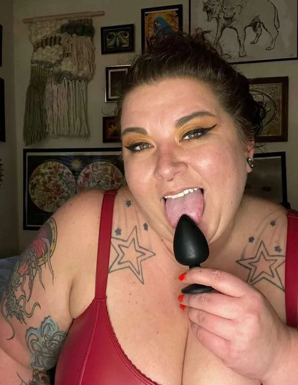 BBW ANAL, fucks her own asshole, double penetration, and uses three toys to orgasm and cum hard. image 2
