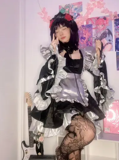 La cosplayer cattie cover image