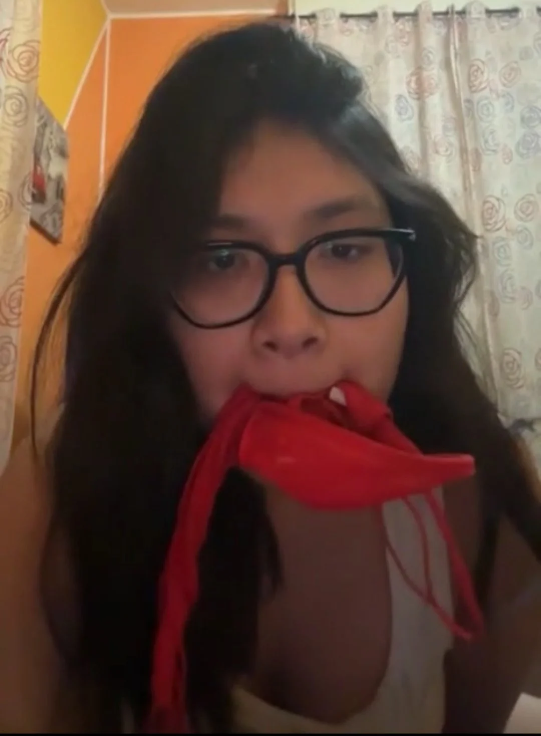 Novinhas live latinas image 9