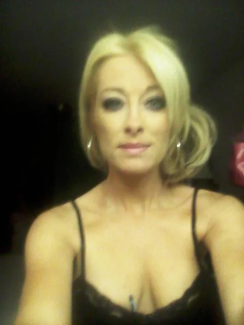 40 yr wife exposed image 7