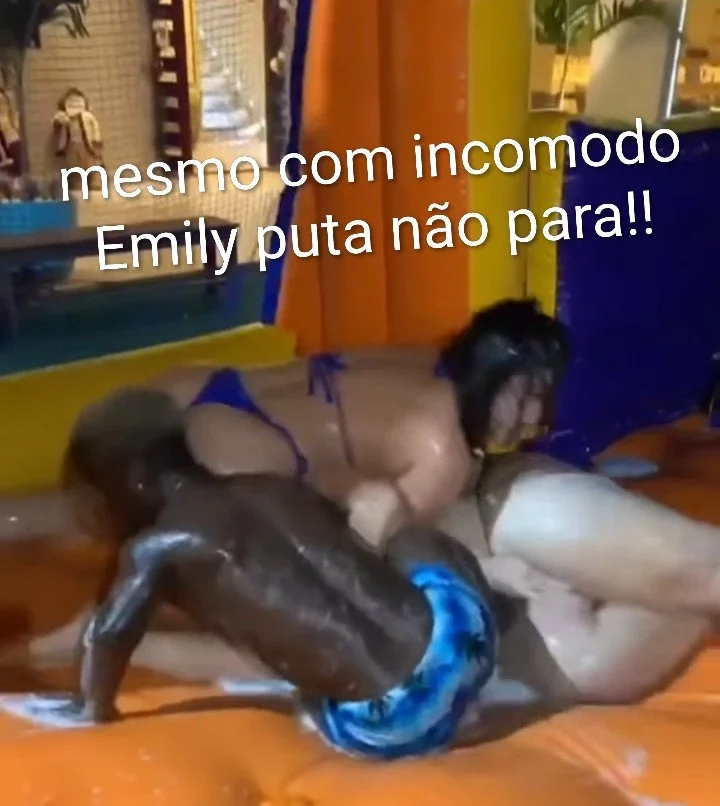 EMILY GARCIA VICIADA EM SEXO image 10