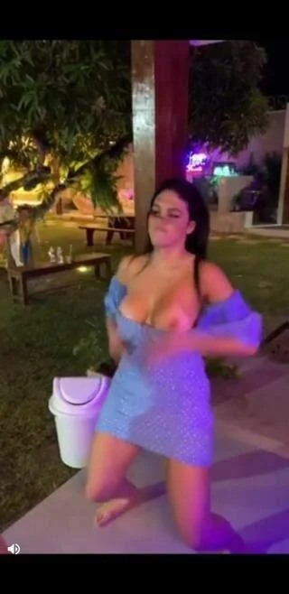 EMILY GARCIA VICIADA EM SEXO image 23
