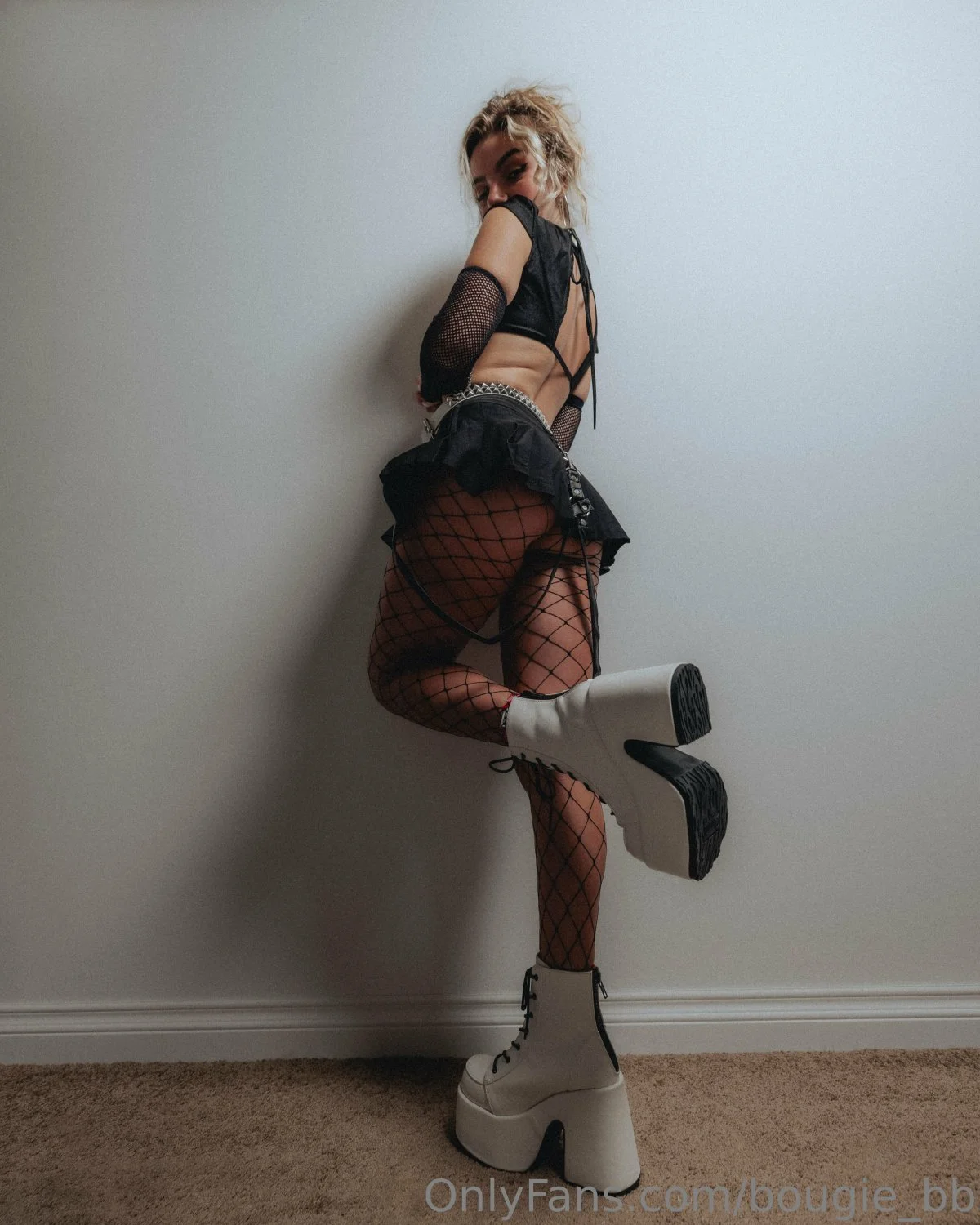 Amateur #1431 image 5