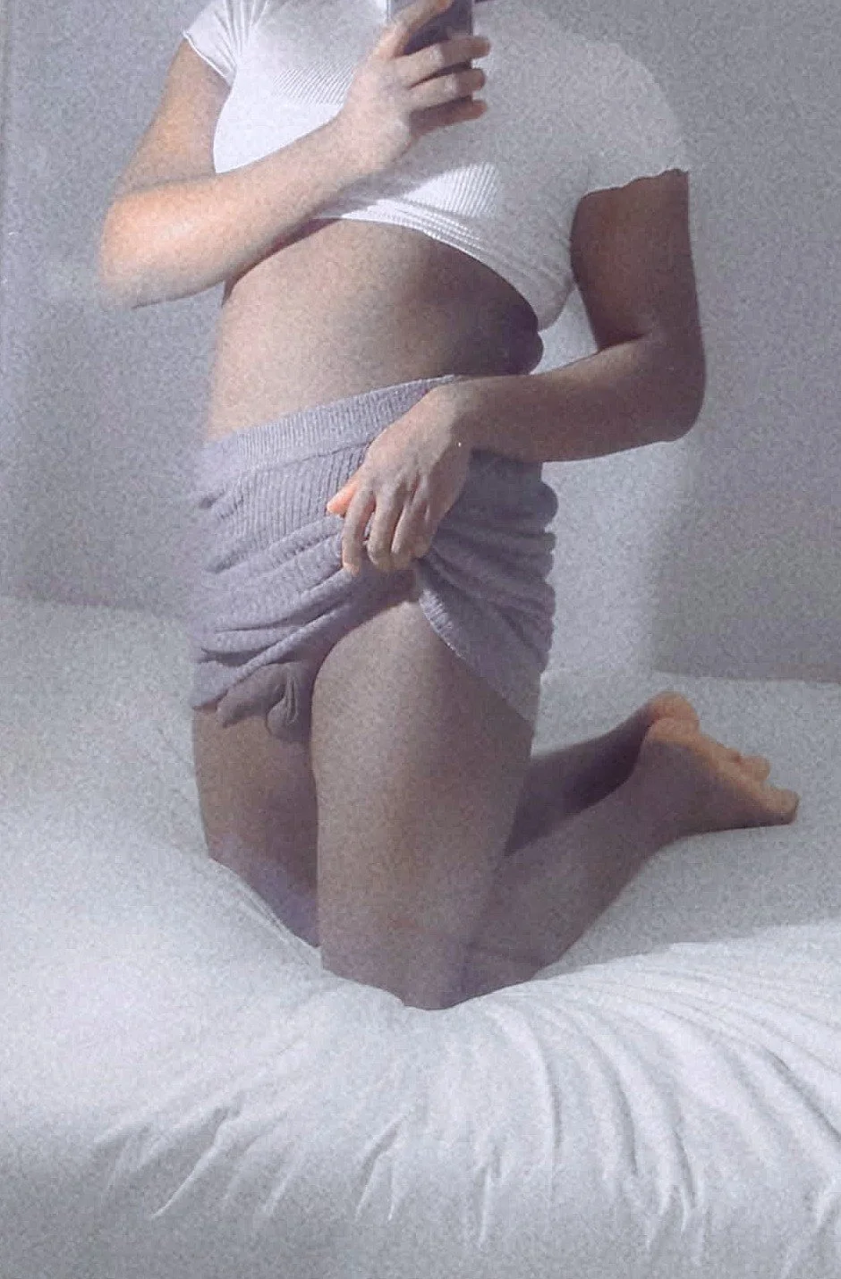 🦎 Horny Femboy tease with buttplug image 2