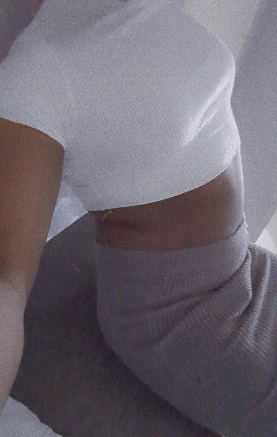 🦎 Horny Femboy tease with buttplug image 3