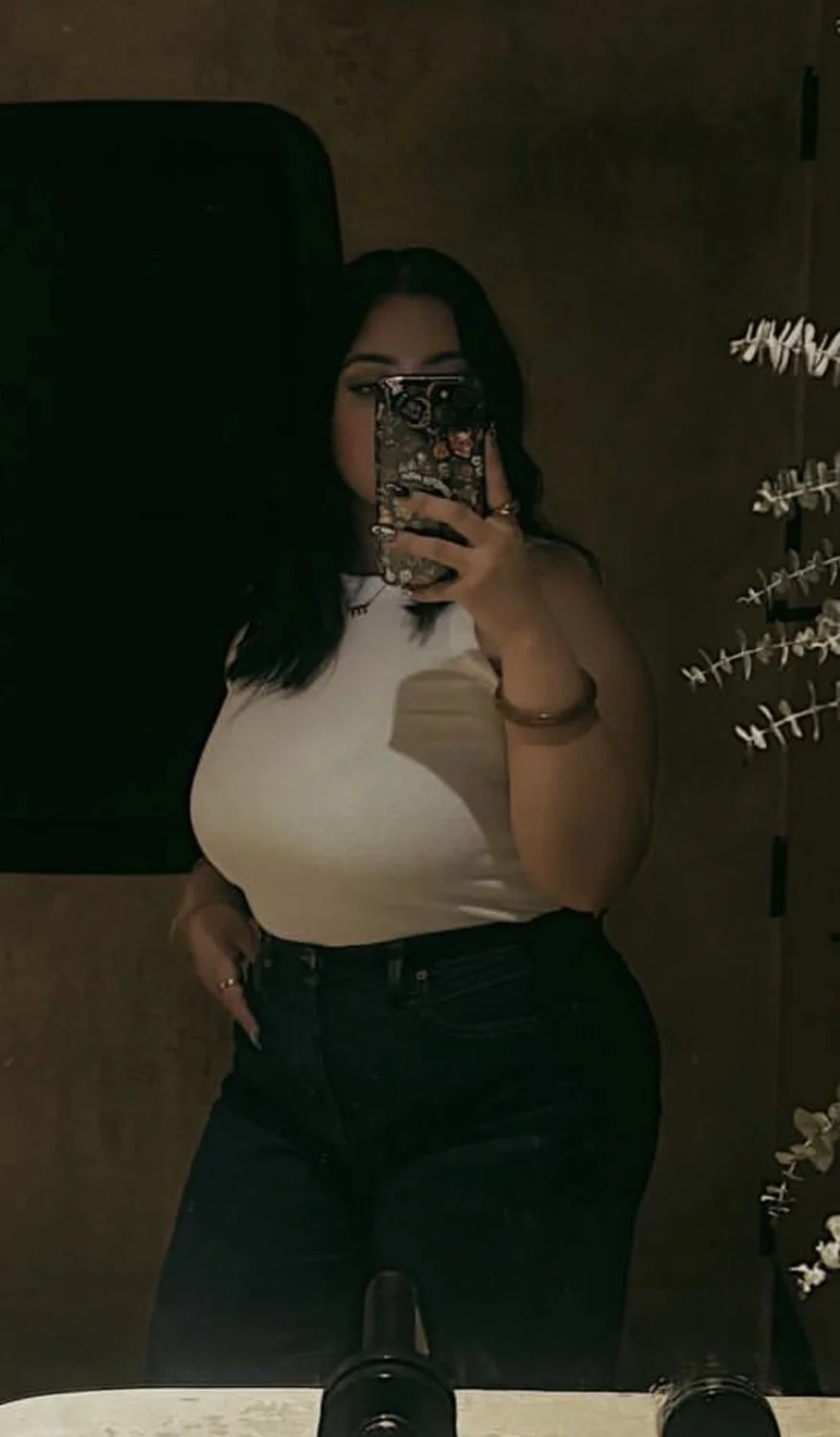 Sexy Curvy SoCal Latina Kamy image 18