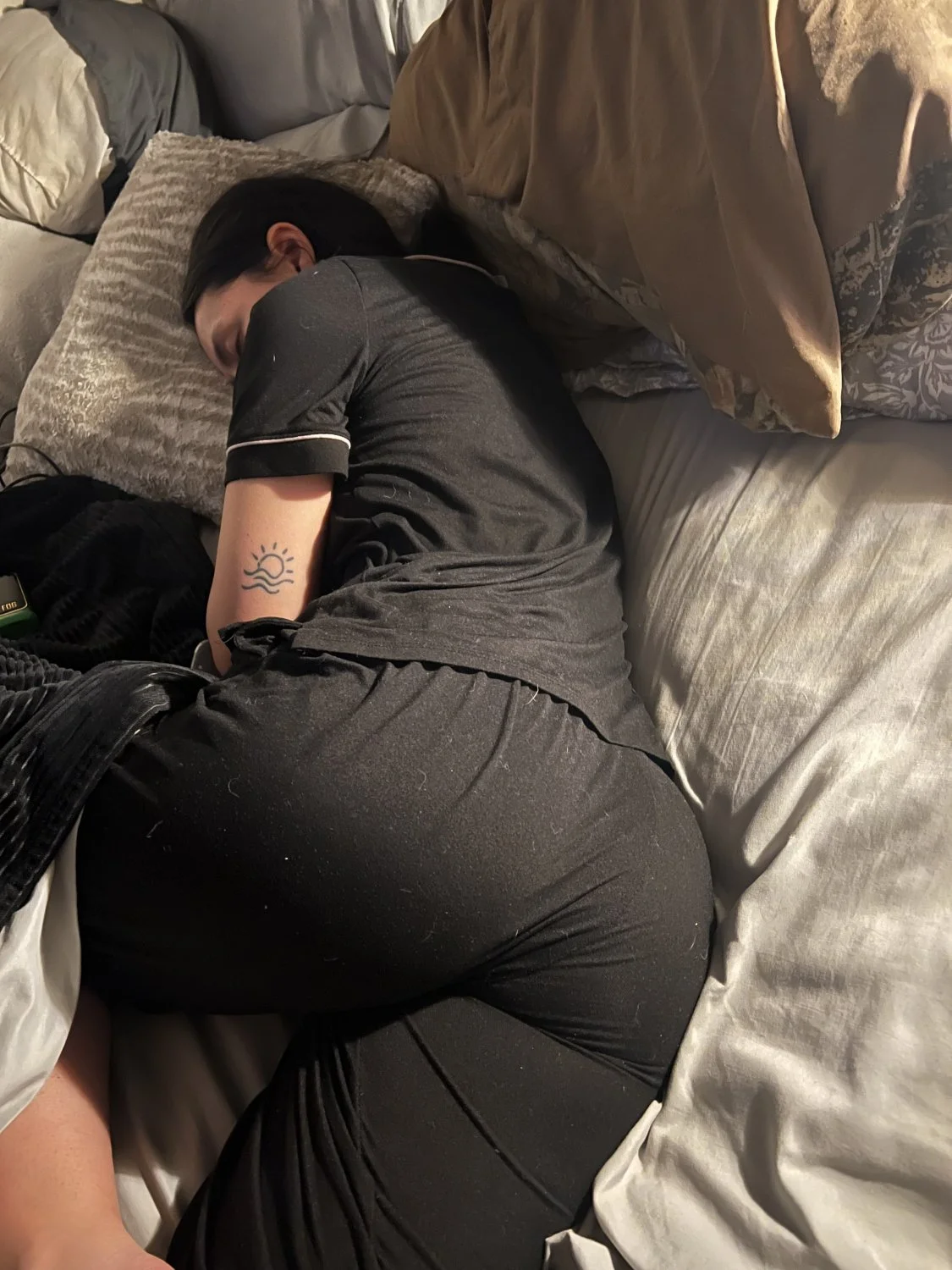 Sleeping teens got a Fat Ass (Repost and dm for more) image 2