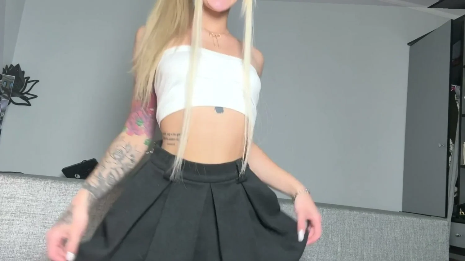 🔞 huge tits busty slut pussy licking shaved pussy nude 🍑💦 OF main image