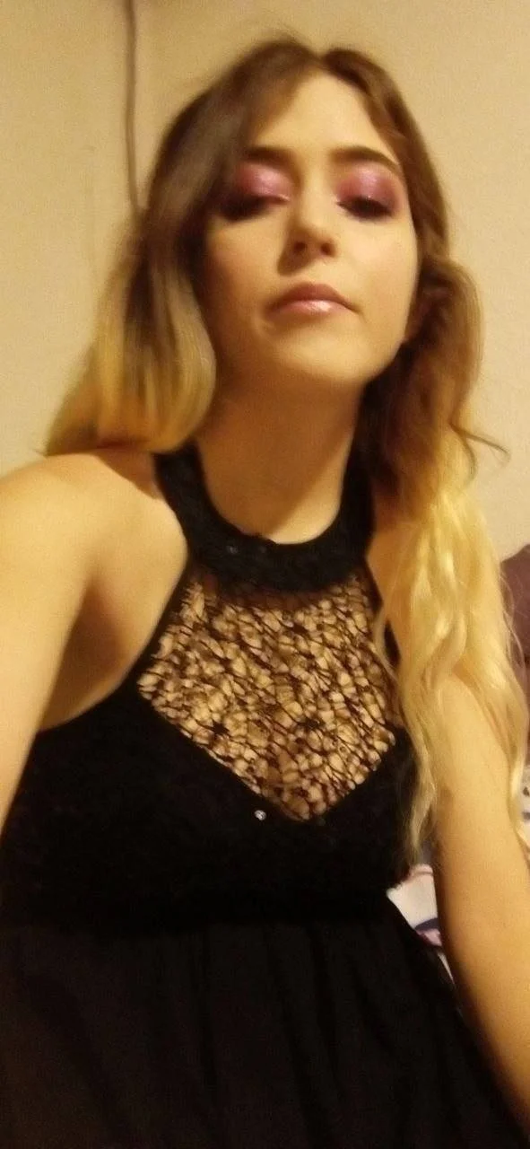 Rica putita aporte de mejor amigo image 12