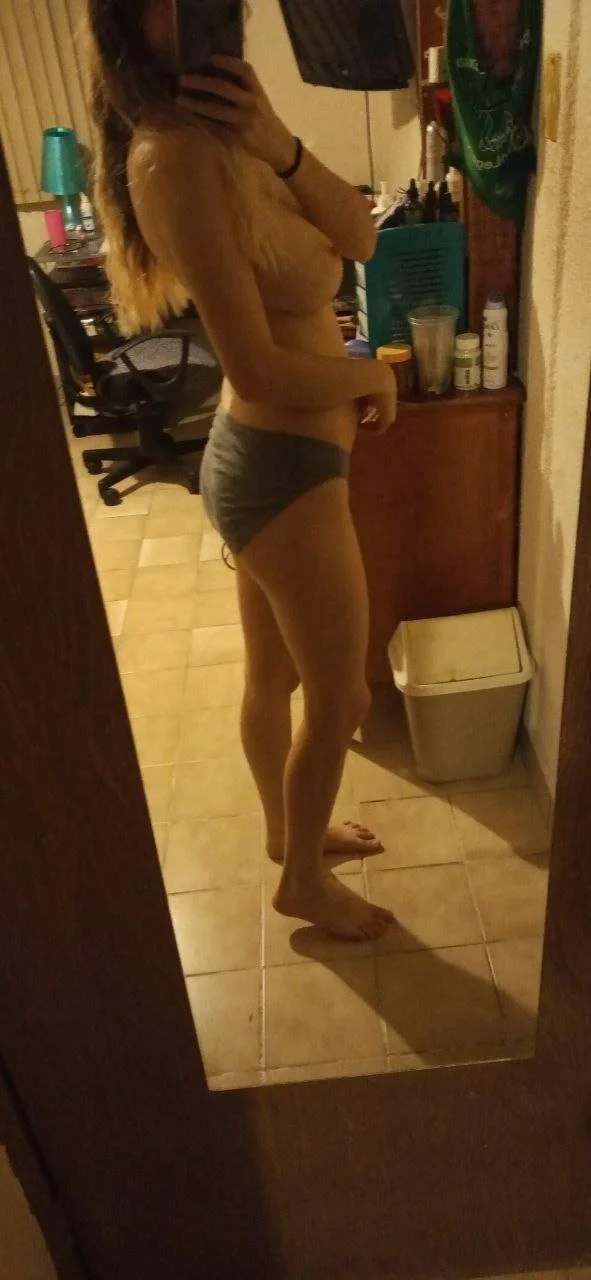 Rica putita aporte de mejor amigo image 2