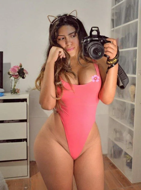 tatimonikaaris- monika moxika image 15